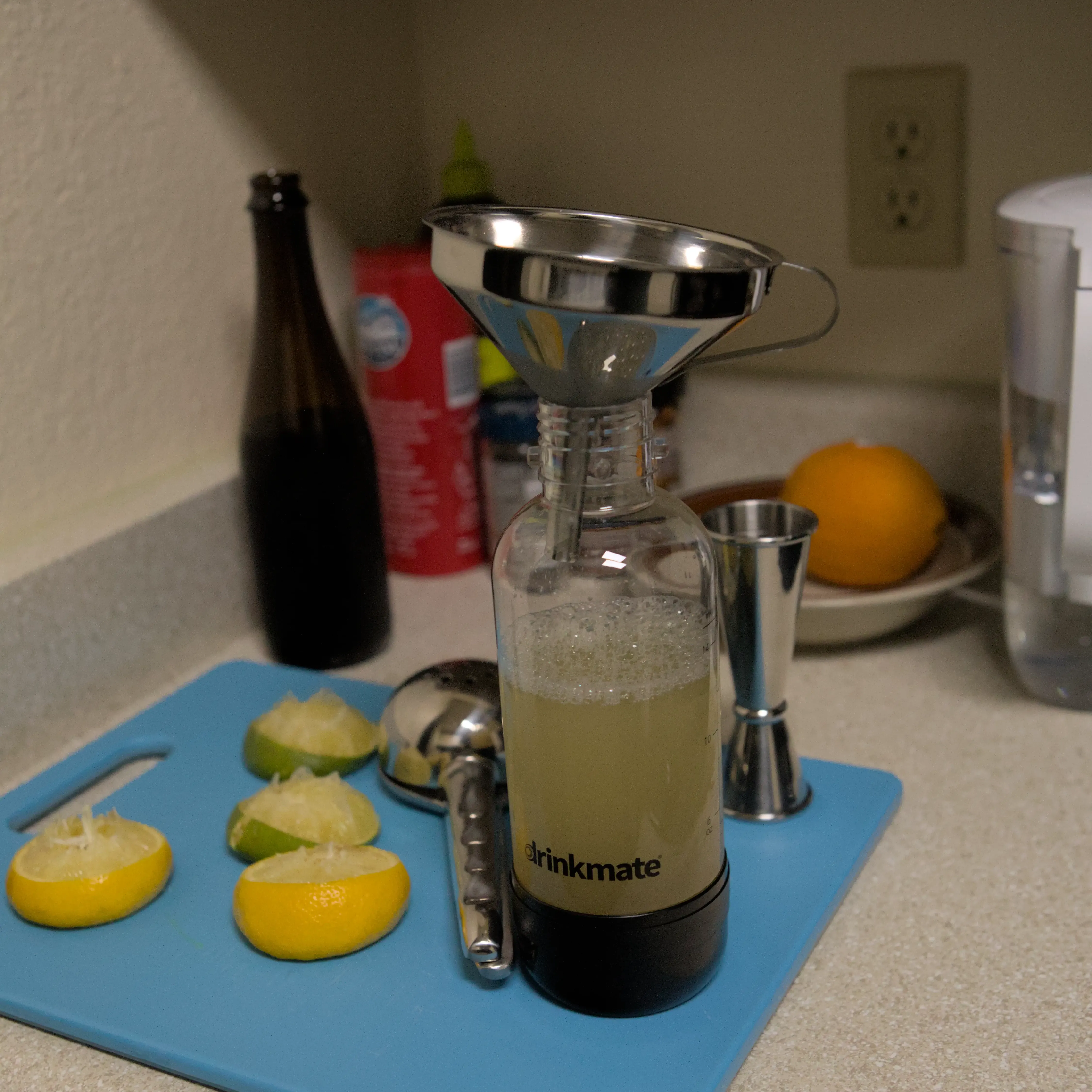 Carbonation container, with juice funneled in